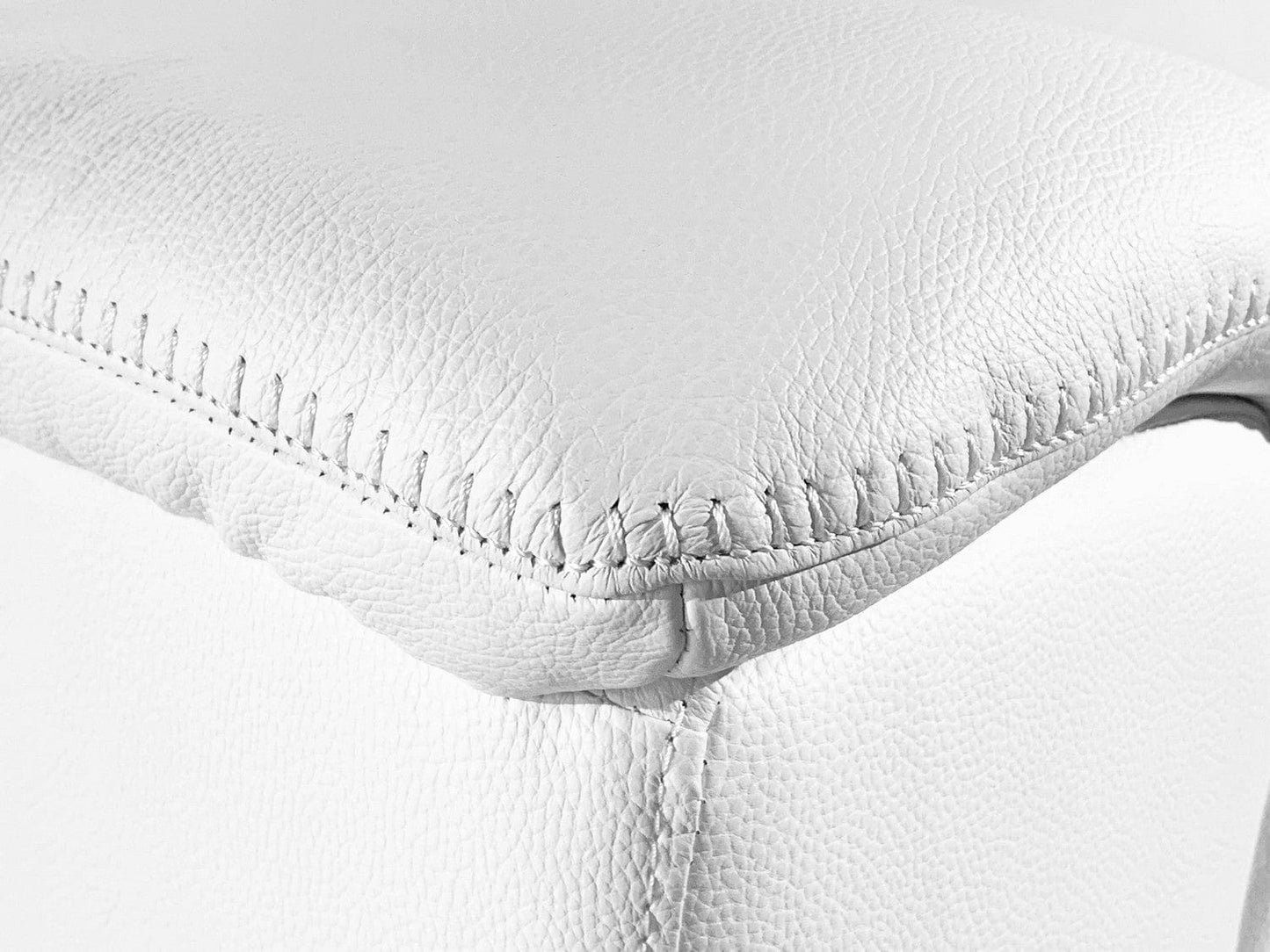 Homeroots 267" X 320" X 266.4" White Power Reclining 8PC Sectional 366365