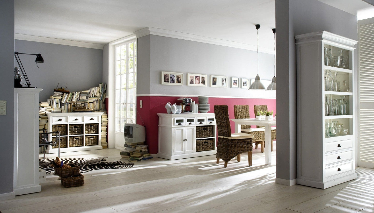 Homeroots Classic White Bookcase 397124