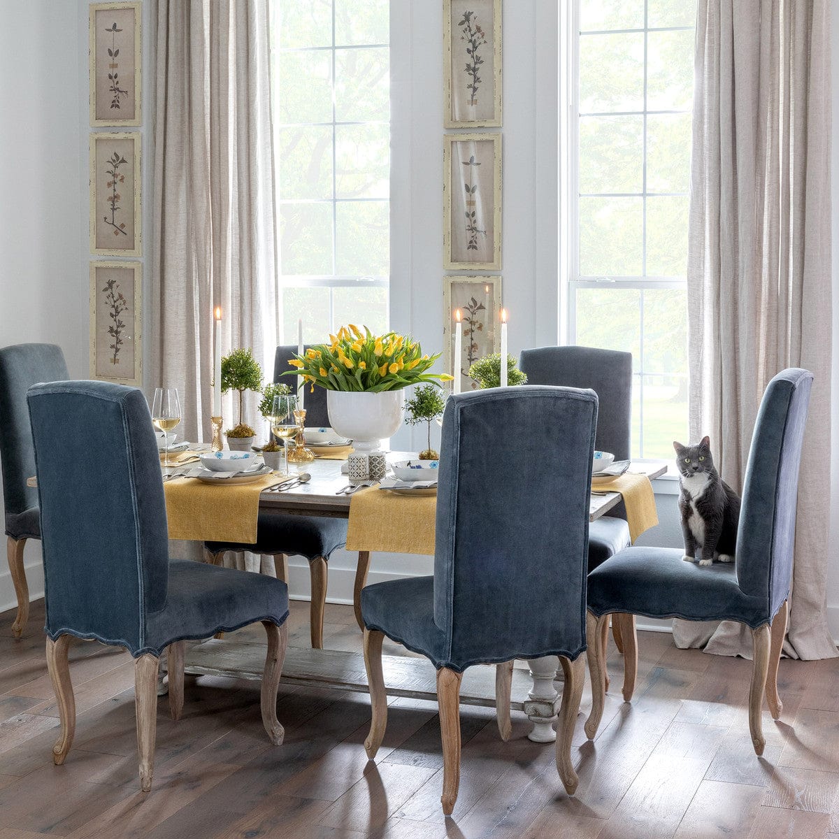 Parkhill Estate Cotton Velvet Upholstered Accent Chair EFS06071